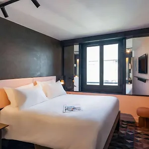 Tribe Batignolles 4*, Paris Fransa